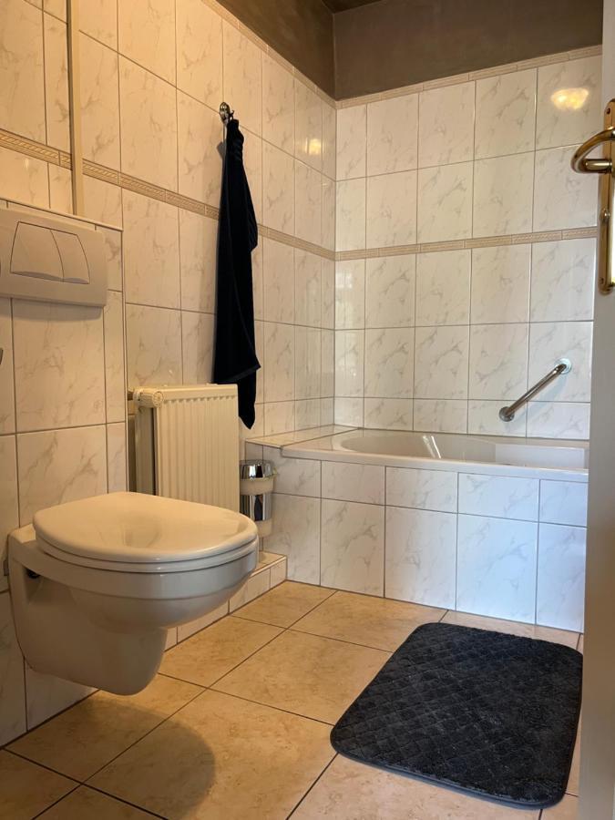 Logies Aan De Dam Hotell Middelburg Exteriör bild